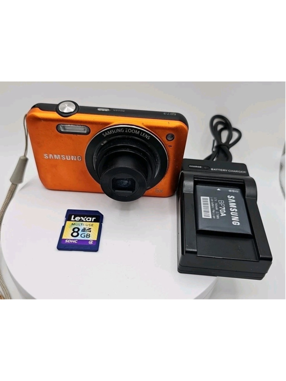 Samsung ES73 12.2MP Digital Camera Orange With Battery Charger SD Card Tested